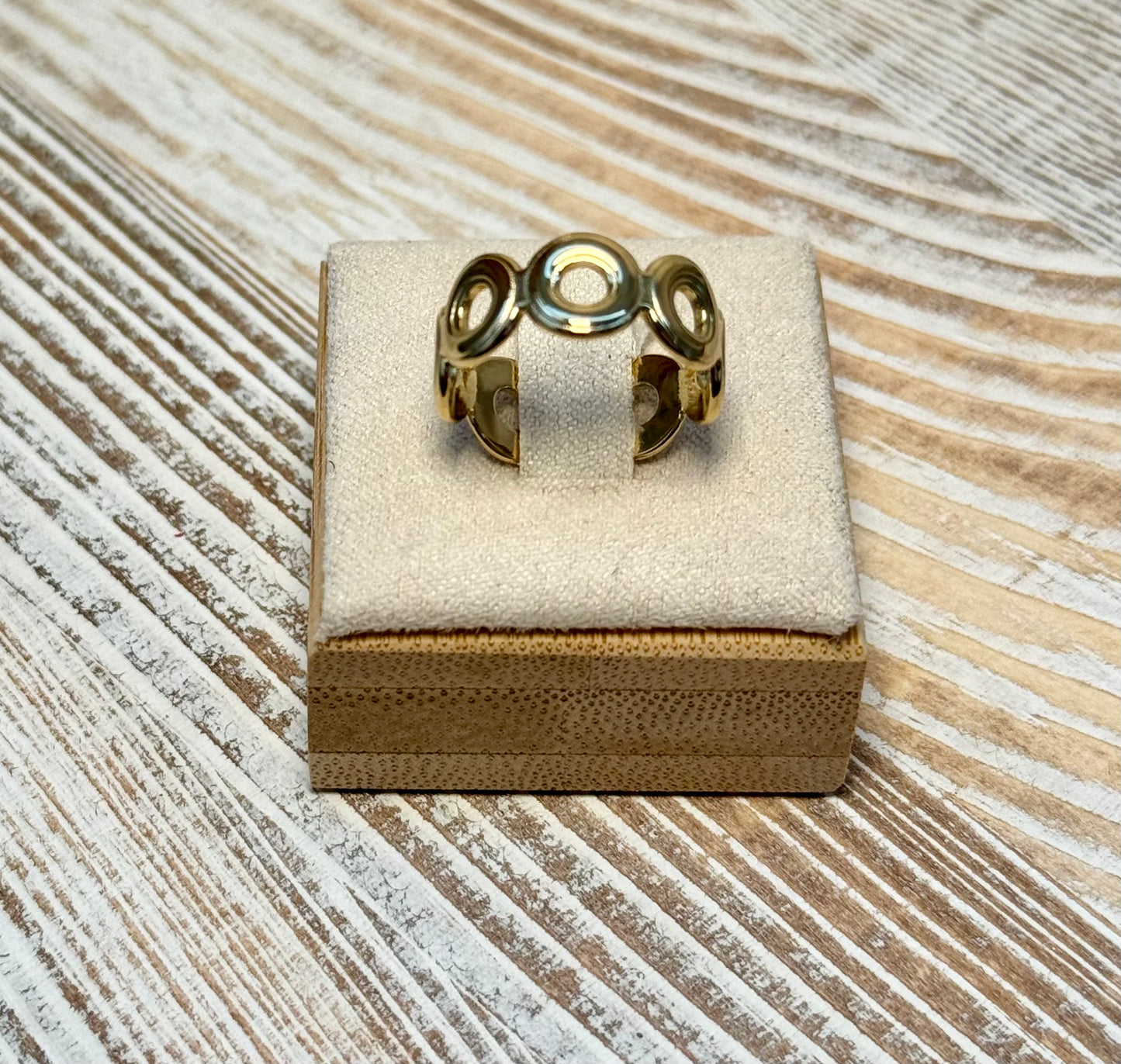 Vero Ring