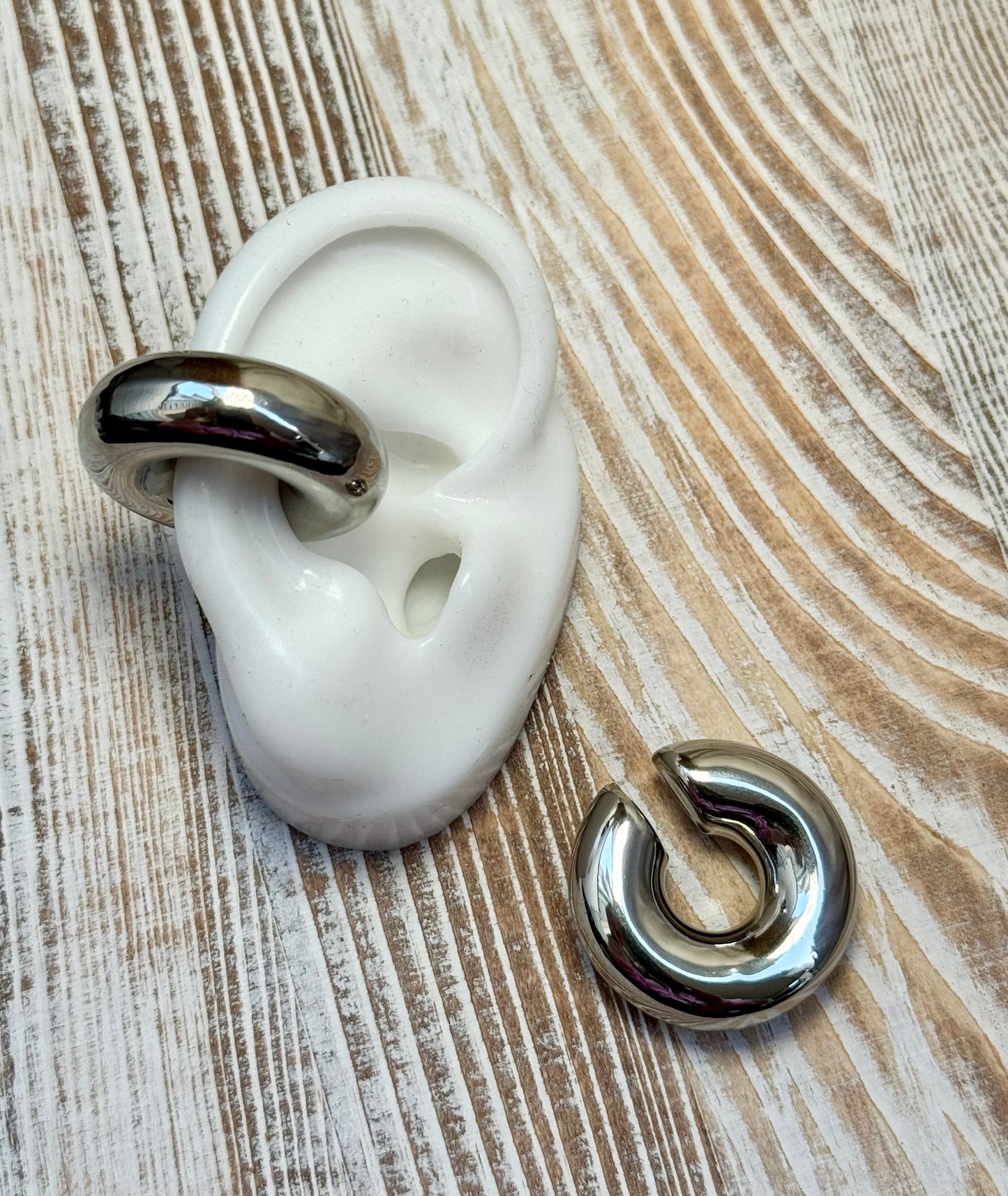 Plateado Ear Cuff